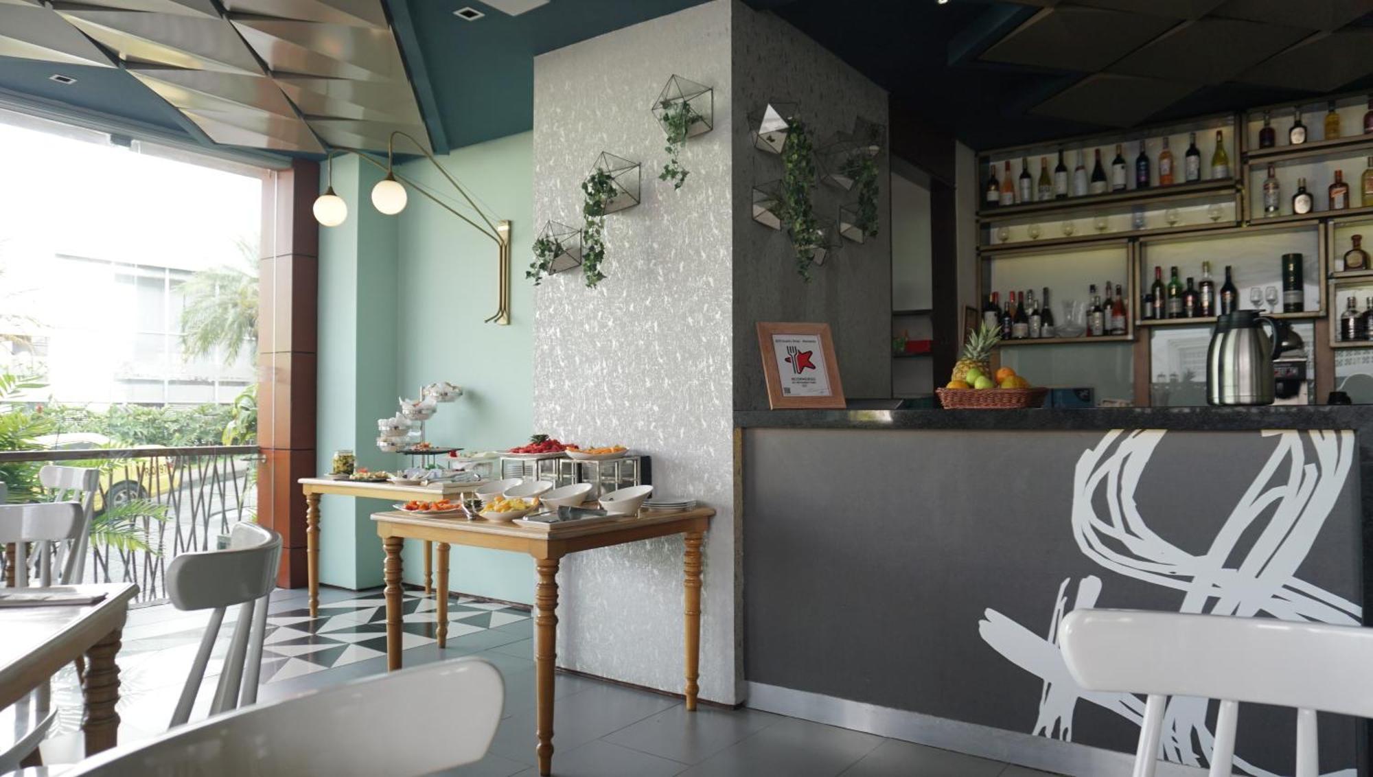 Quo Quality Hotel Manizales Extérieur photo The interior of the restaurant