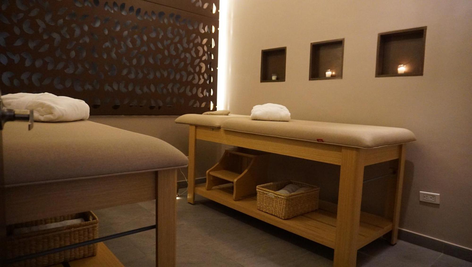Quo Quality Hotel Manizales Extérieur photo Massage table